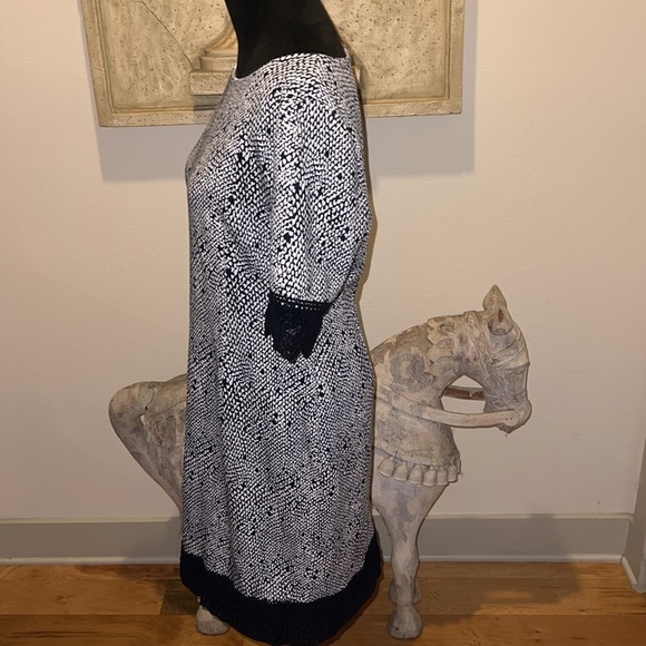 Antonio Melani blue white print‎ eyelet lace detail shift dress Sz 10 - Picture 2 of 7